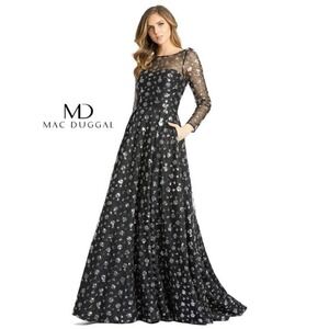 Mac Duggal Sequin Lace V-Back Dress Long Sleeve Black Size 10 NWT